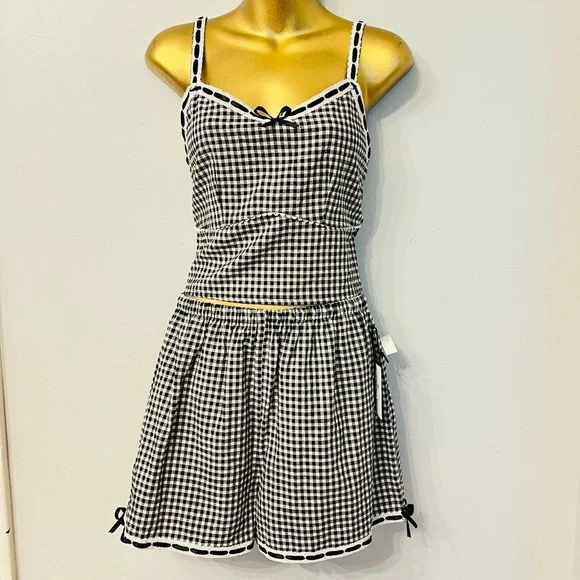 Matching Two-Piece Set – Black & White Crop Top + Shorts – Cottagecore Summer - Picture 3 of 6